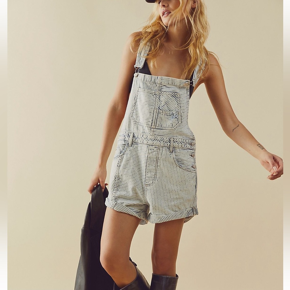 Free People Novelty Ziggy Short Overalls Size L